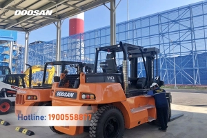 202310-cskh-xe-nang-doosan-viet-nam-05