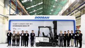 2024-doosan-bobcat-xe-nang-pin-nhien-lieu-hydro-2