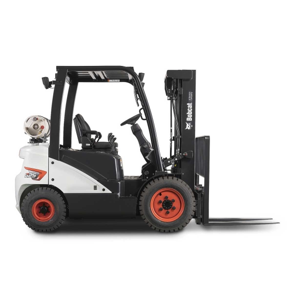 bobcat-lpg-g25e-p-7-xe-nang-gas-1