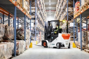 202503-xe-nang-bobcat-trien-lam-logimat-2025-li-ion